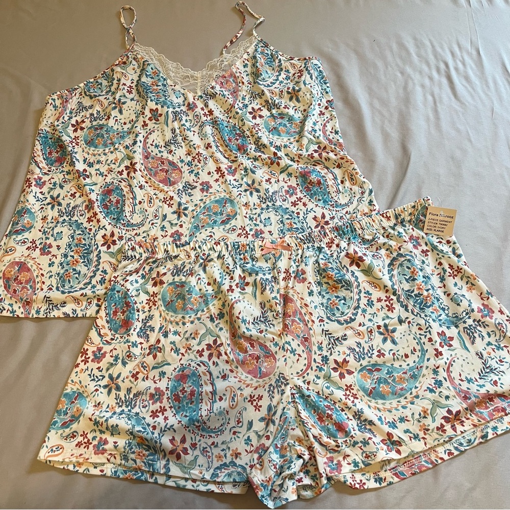 Flora by Floral Nikrooz Short Pajama Set Paisley Floral XL NWT - Picture 3 of 9